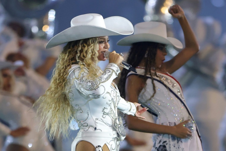 Musique: Les Grammy Awards sonnent l'heure de vérité pour Beyoncé