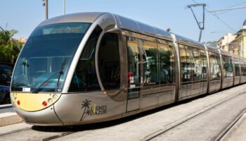 Nice : un jeune homme interpellé après une tentative de meurtre au couteau dans le tramway