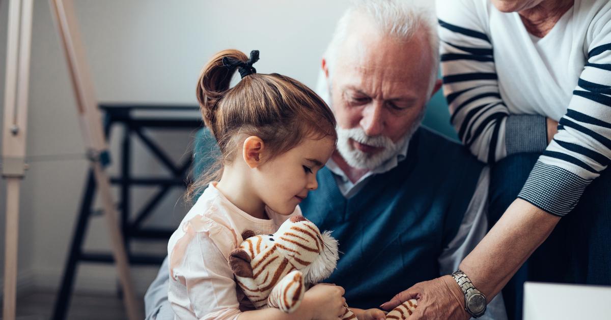 «On marche sur la tête» : ces grands-parents désarçonnés par l’éducation moderne de leurs enfants