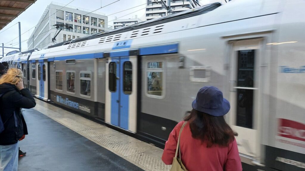 Paris : le RER E toujours perturbé, le RER C repart à la normale