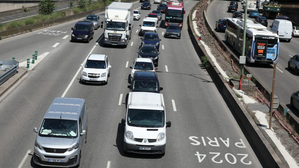 Paris : sur le périphérique, une voie réservée au covoiturage, aux bus et taxis entrera en vigueur le 3 mars