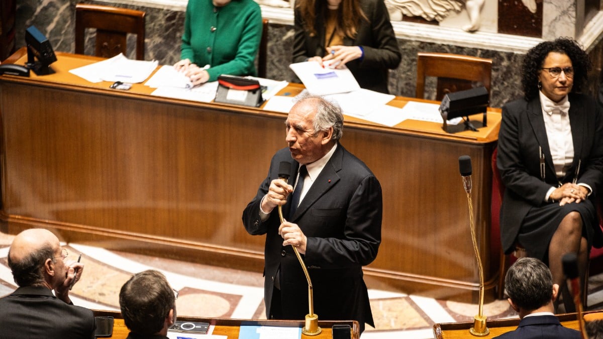 «Personne ne soutient François Bayrou»: alors pourquoi le Premier ministre n'est-il pas censuré?