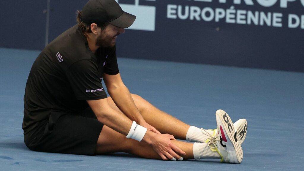 « Peut-être le dernier match de ma carrière » : les images de la terrible blessure de Lucas Pouille