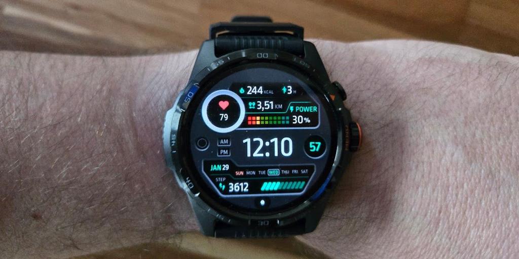 Probamos el TicWatch Atlas: el reloj inteligente de aventura definitivo