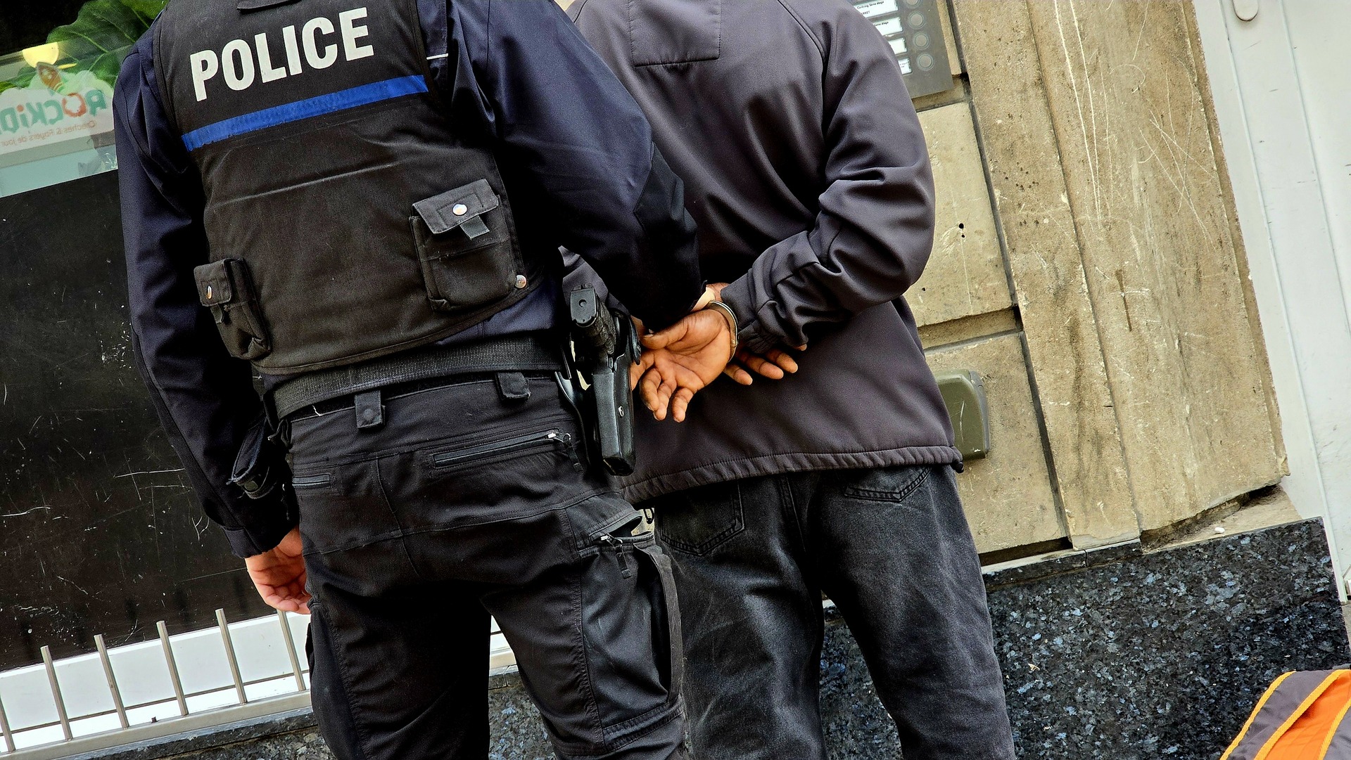 Quartier Gare: Agressé par quatre personnes et menacé avec un couteau