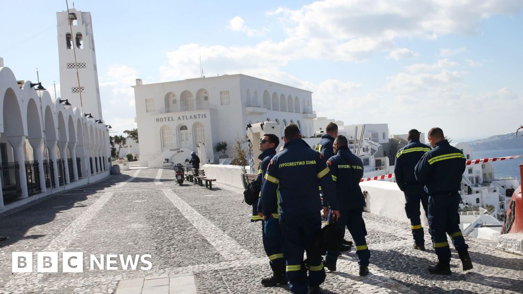 Santorini rocked by more earthquakes as uncertainty grows