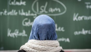 Die Landesregierung hat sich mit den vier islamischen Religionsgemeinschaften in Rheinland-Pfalz auf den landesweiten Unterricht