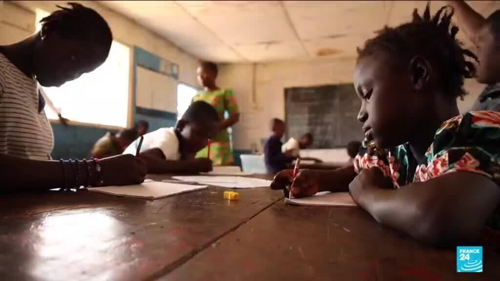 Sierra Leone : des écoles utilisent l'IA pour pallier aux manques de moyens du système éducatif