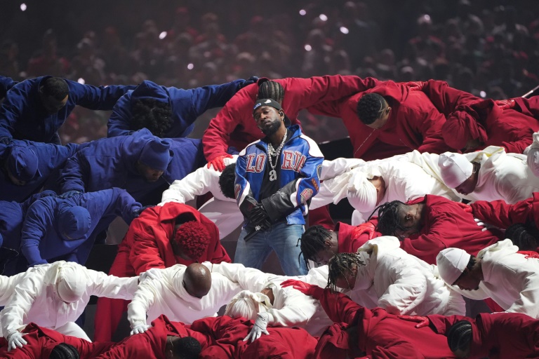 Super Bowl: Kendrick Lamar met le hip-hop au cœur de l'Amérique, sans épargner Drake