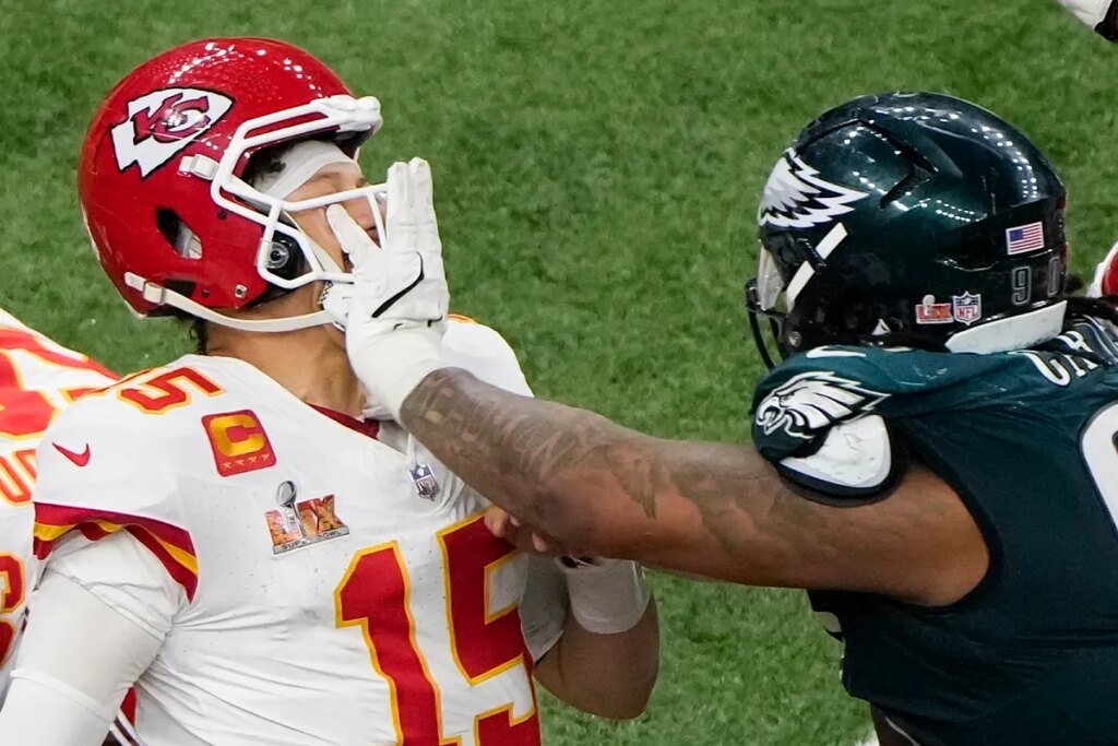 Super Bowl: Los Philadelphia Eagles humillan a Patrick Mahomes delante de su fan Donald Trump