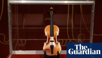 Three-hundred-year-old Stradivarius violin sells for $11m in New York