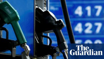 US gas prices likely to go up with Trump tariffs on Canadian and Mexican oil