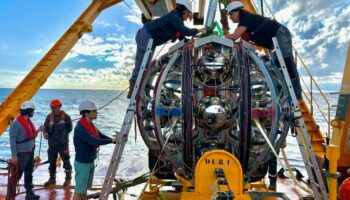 Une première historique: un neutrino cosmique de très haute énergie détecté en Méditerranée