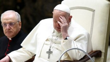 Vatican : le pape François, toujours souffrant, se fait remplacer pour lire la catéchèse