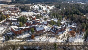 Vous êtes étudiant, vous avez voulu étudier au Canada en 2024, mais vous avez été freiné ou empêché par un défaut de visa. Racontez-nous !