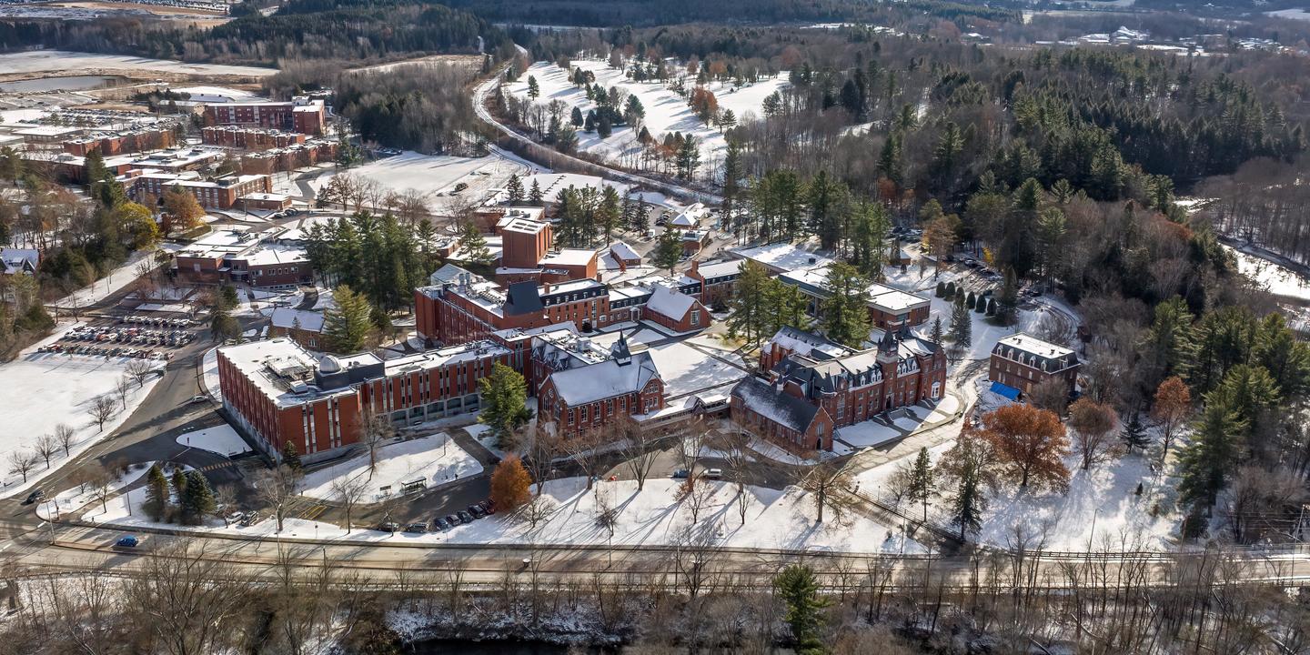 Vous êtes étudiant, vous avez voulu étudier au Canada en 2024, mais vous avez été freiné ou empêché par un défaut de visa. Racontez-nous !