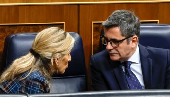 Yolanda Díaz afirma que Sumar siempre ha defendido "lo mismo" sobre la tributación del SMI y Rufián pide al PSOE que "deje de cagarla"