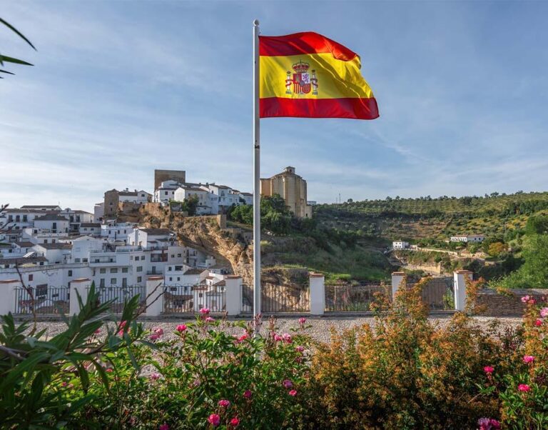 Spain: Draft immigration law, handing powers to regions, one step closer to approval – InfoMigrants