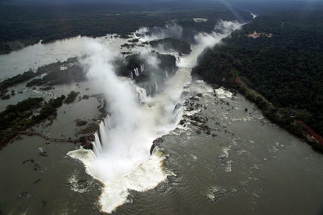 Brazil Lifts Rates to Highest Since 2016 and Cues Smaller Hike – Yahoo Finance