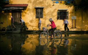 Flash floods in southern Spain prompt officials to evacuate over 350 homes – ABC News