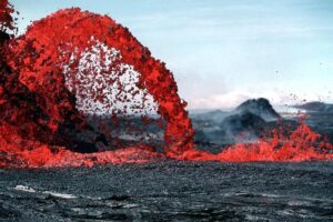 ‘The ground keeps breaking and deforming’: life in Italy’s volcanic Phlegraean Fields – The Guardian