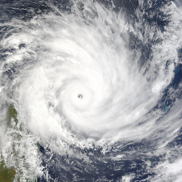 Australias East Coast Faces Unprecedented Tropical Cyclone Threat